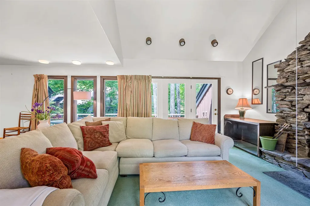 4623 Battleground Road Fayston VT 05673