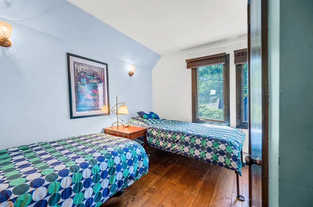 4623 Battleground Road Fayston VT 05673