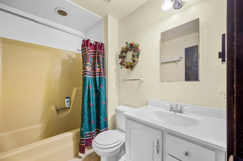 4623 Battleground Road Fayston VT 05673