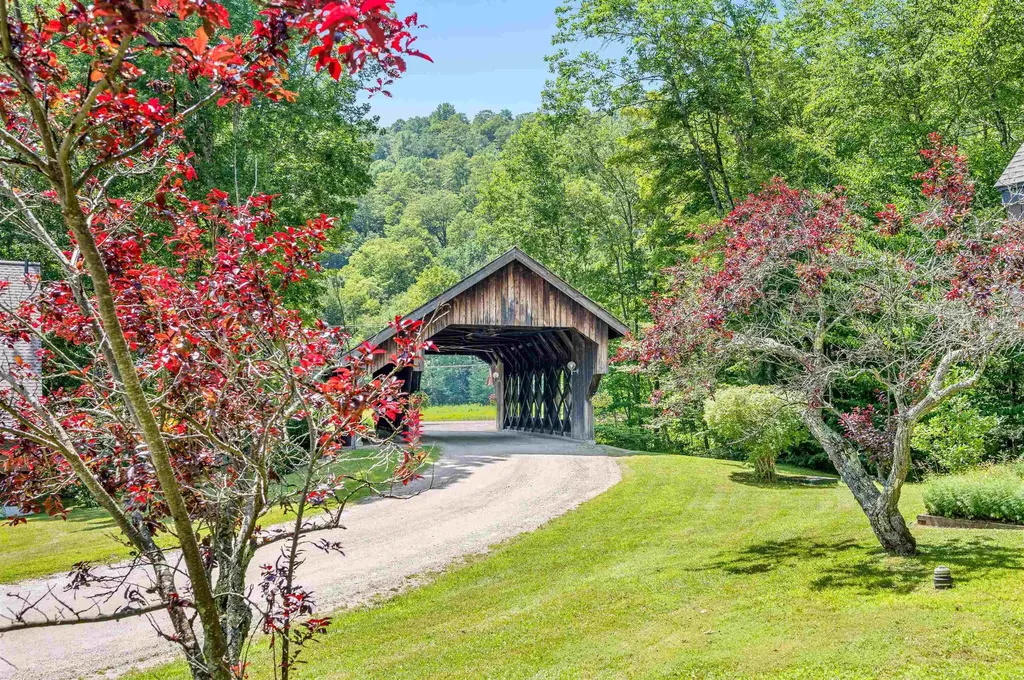 4623 Battleground Road Fayston VT 05673