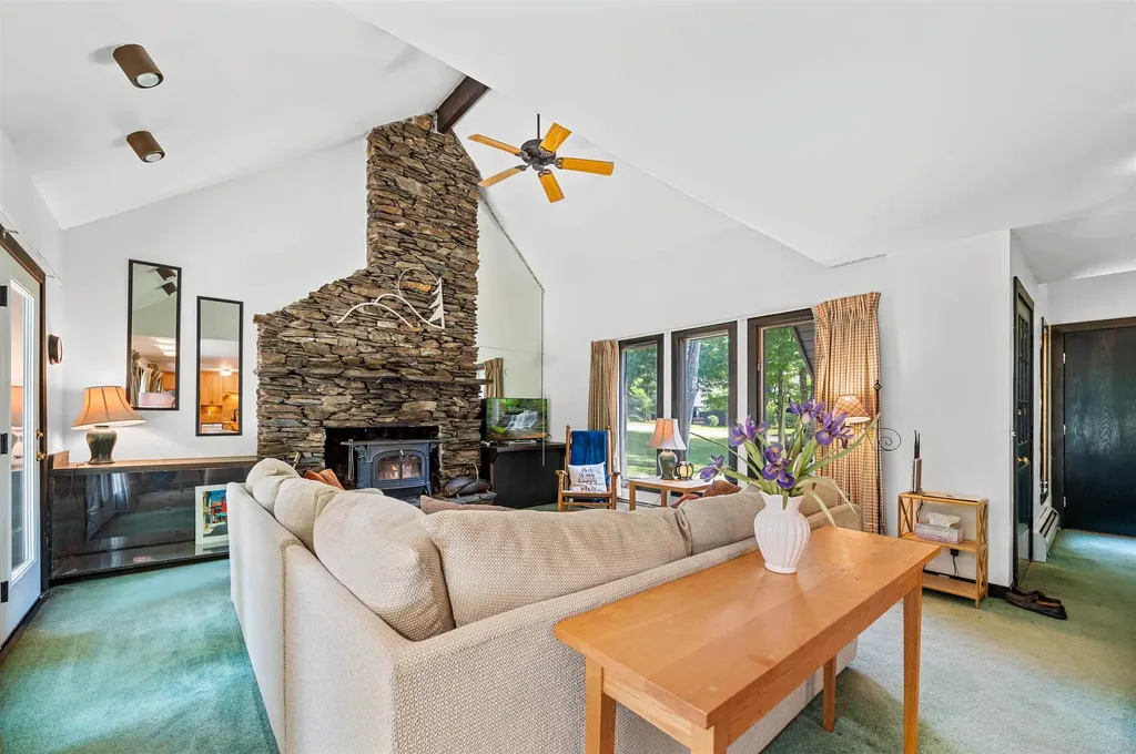 4623 Battleground Road Fayston VT 05673