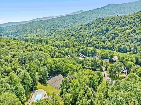 4623 Battleground Road Fayston VT 05673