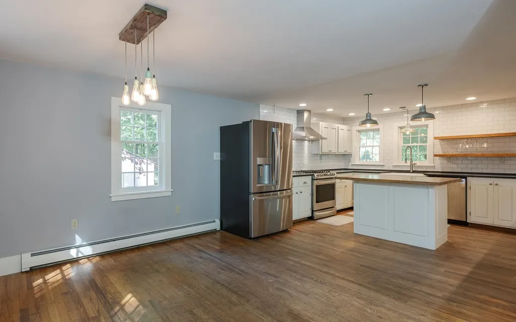 32 Summer Street Alstead NH 03602