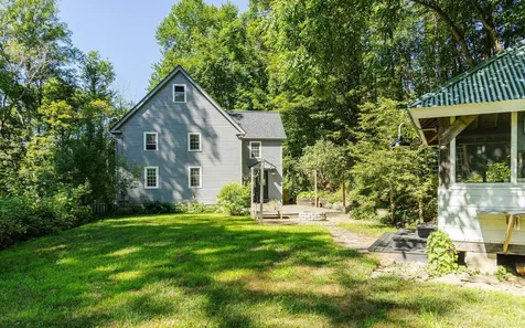 32 Summer Street Alstead NH 03602