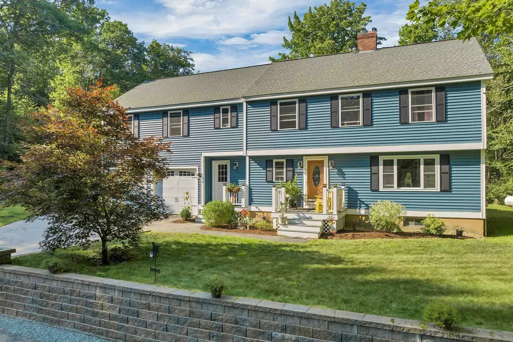 105 Mount Delight Road Deerfield NH 03037