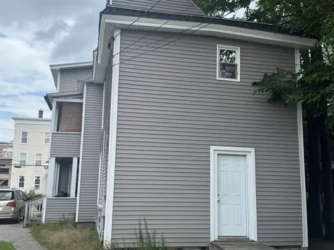 313 Amherst Street Manchester NH 03104