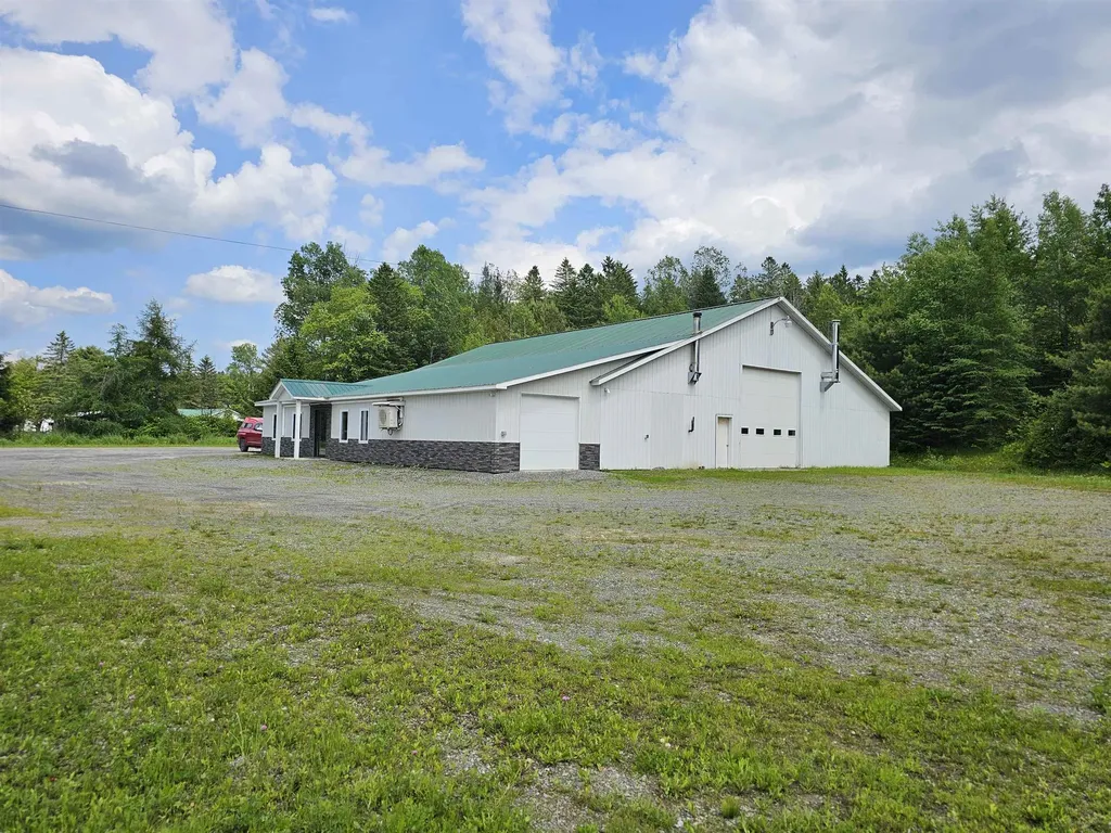 1868 Rt-16 Hardwick VT 05843