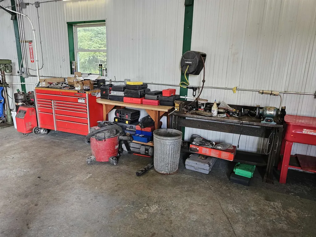 1868 Rt-16 Hardwick VT 05843