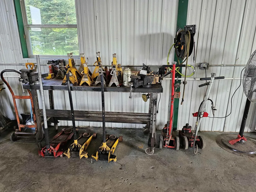 1868 Rt-16 Hardwick VT 05843