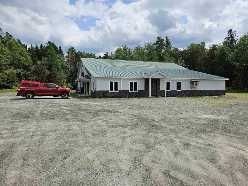 1868 Rt-16 Hardwick VT 05843