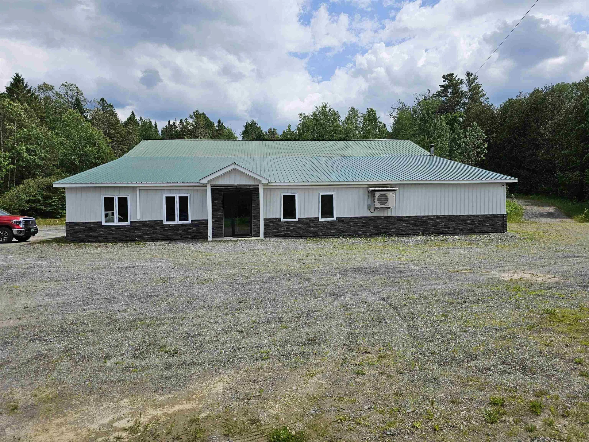 1868 Rt-16 Hardwick VT 05843