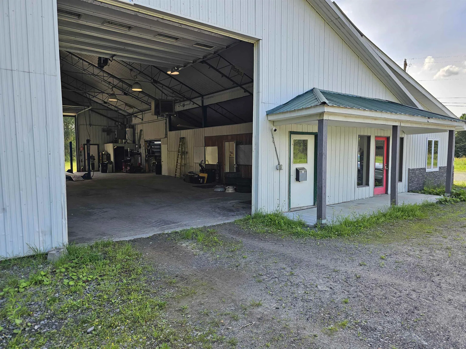 1868 Rt-16 Hardwick VT 05843