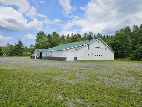 1868 Rt-16 Hardwick VT 05843