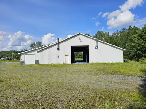 1868 Rt-16 Hardwick VT 05843