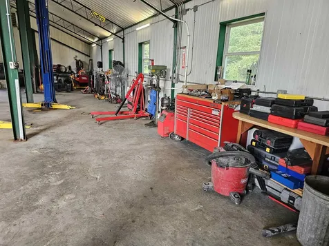 1868 Rt-16 Hardwick VT 05843