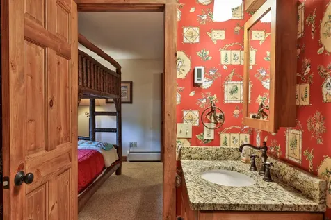 53 Woods Lane Killington VT 05751