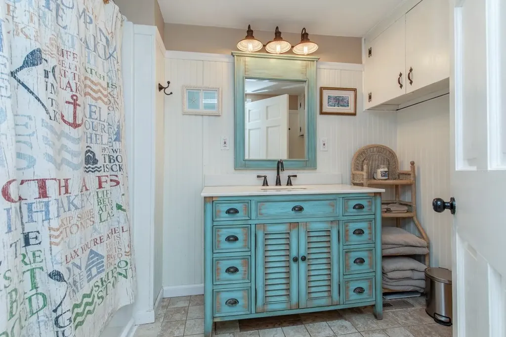 245 North Road Deerfield NH 03037-1145