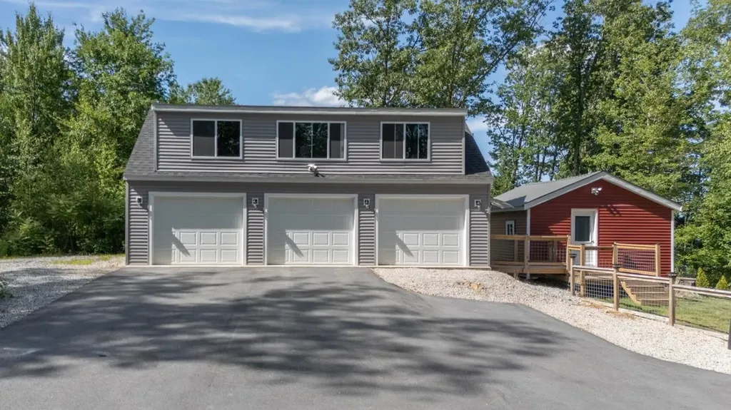 245 North Road Deerfield NH 03037-1145