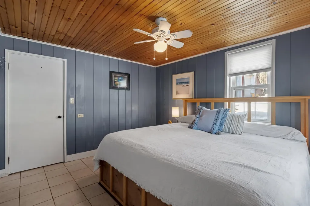 525 Whittier Highway Moultonborough NH 03254