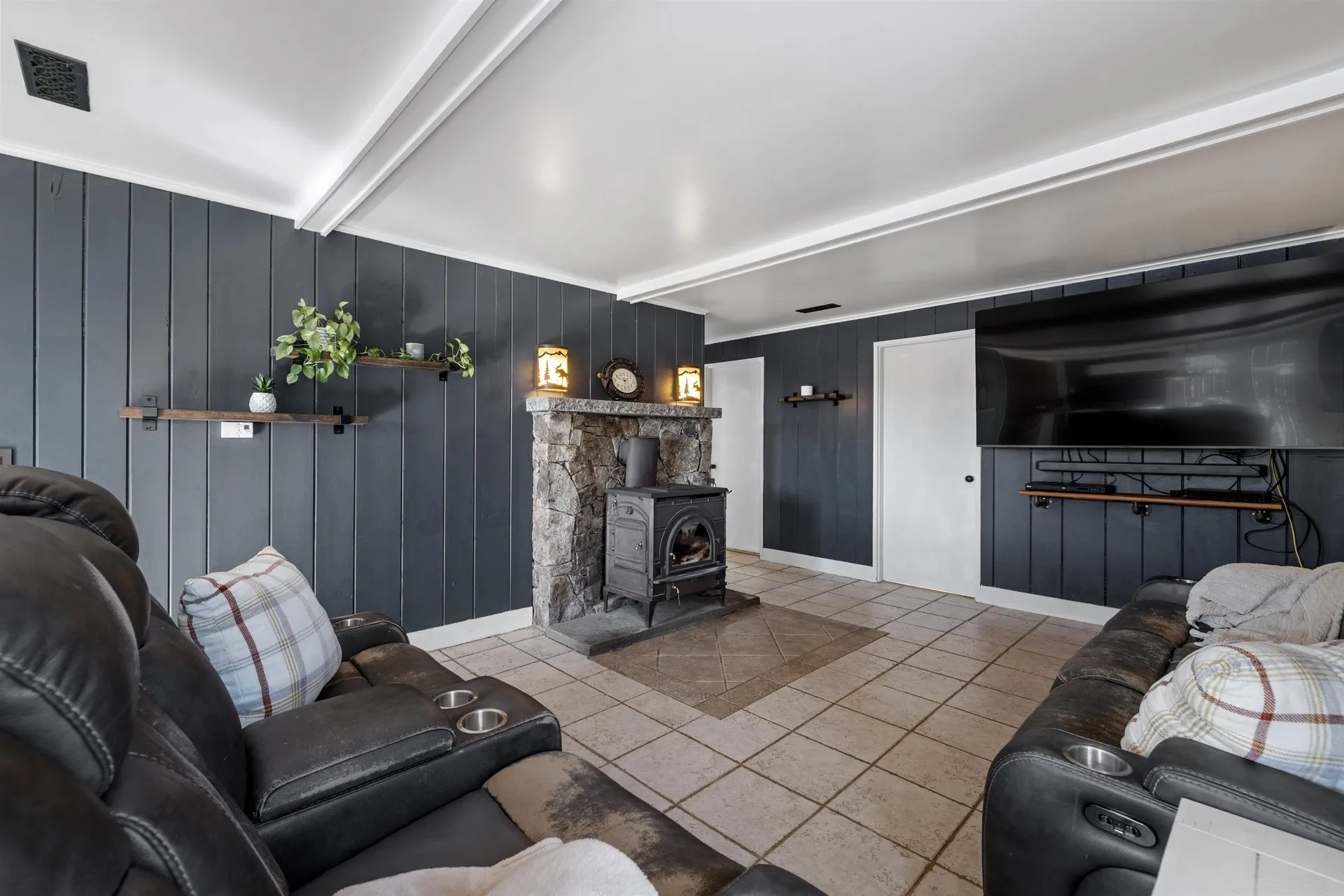 525 Whittier Highway Moultonborough NH 03254