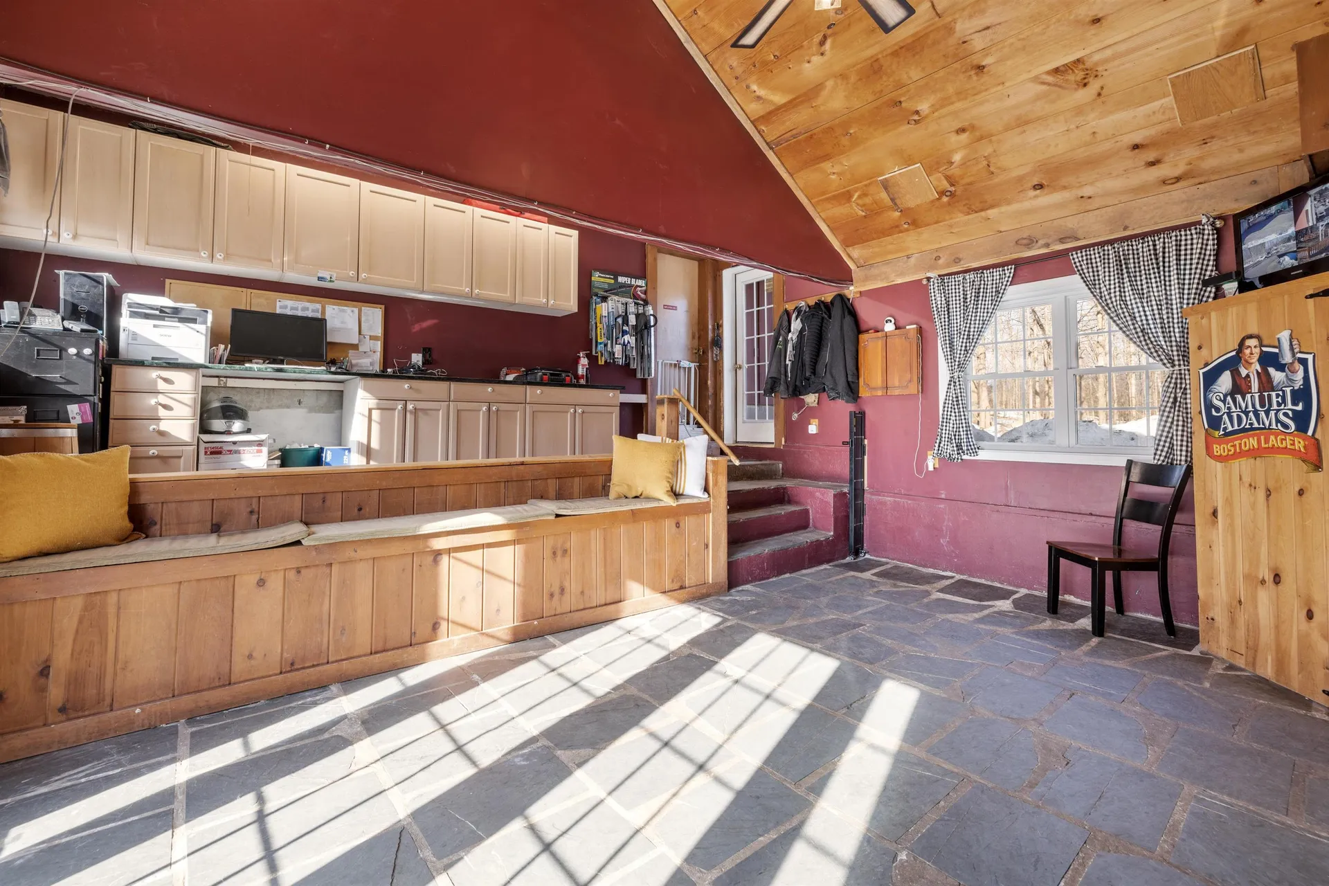 525 Whittier Highway Moultonborough NH 03254