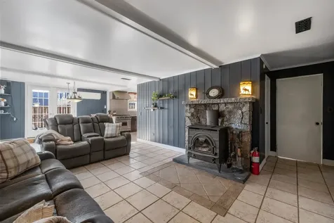 525 Whittier Highway Moultonborough NH 03254