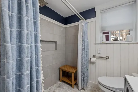 525 Whittier Highway Moultonborough NH 03254