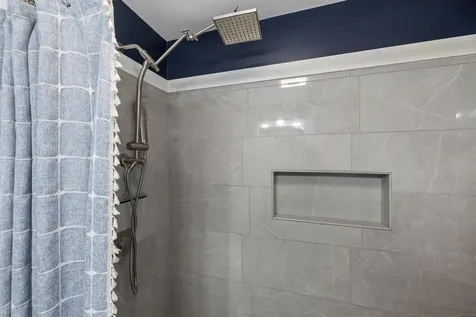 525 Whittier Highway Moultonborough NH 03254