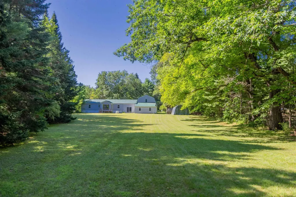 71 Mays Way Tamworth NH 03890