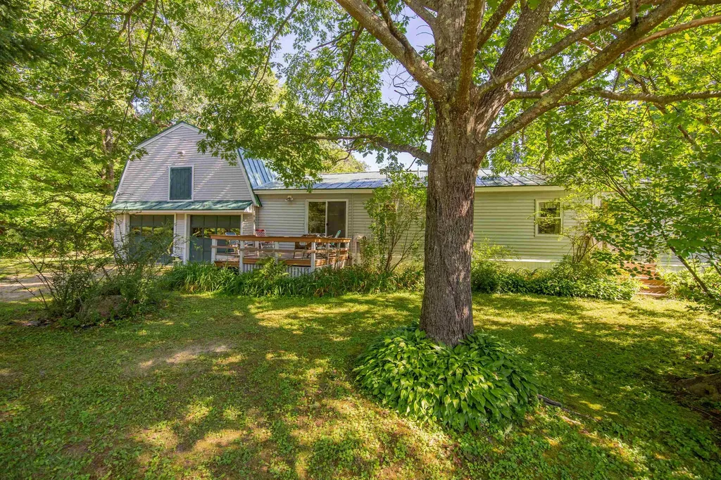 71 Mays Way Tamworth NH 03890