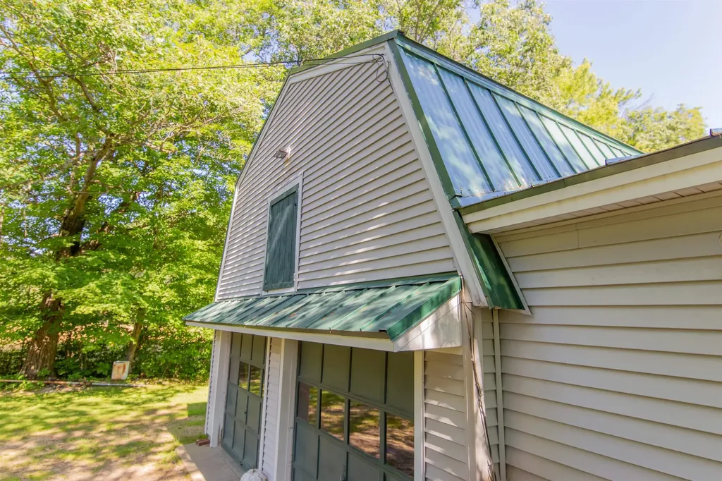 71 Mays Way Tamworth NH 03890