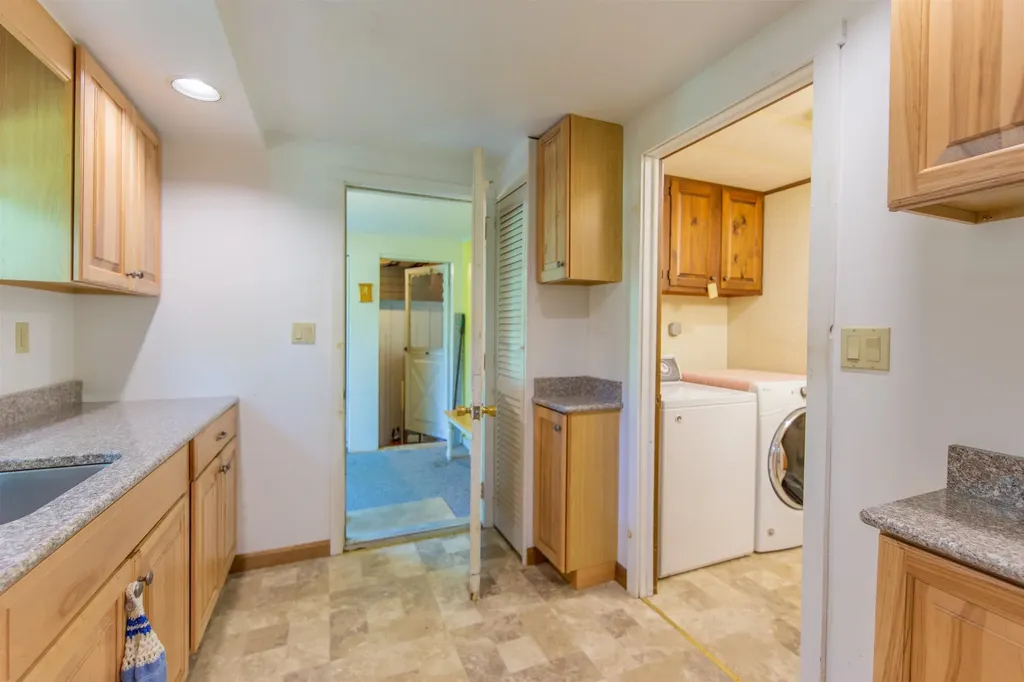 71 Mays Way Tamworth NH 03890