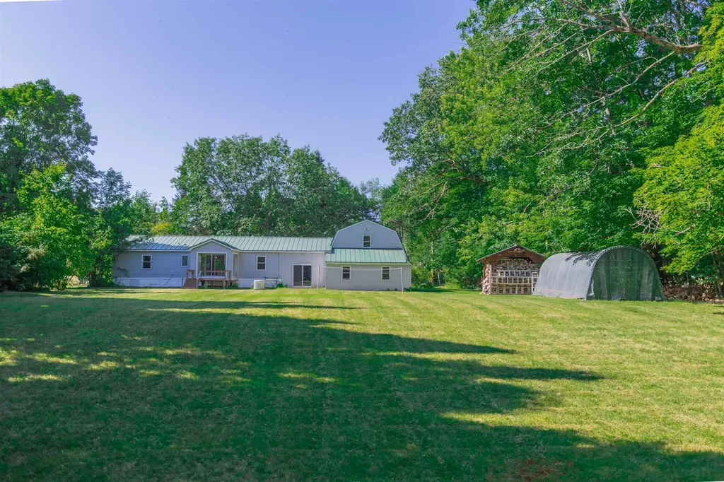 71 Mays Way Tamworth NH 03890