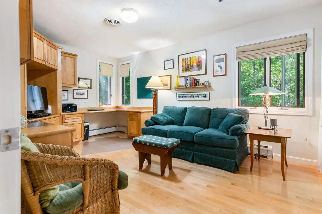 8 Sandy Brae Grantham NH 03753