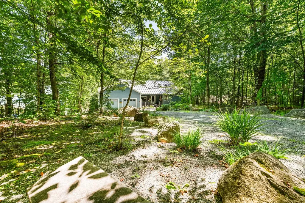 8 Sandy Brae Grantham NH 03753