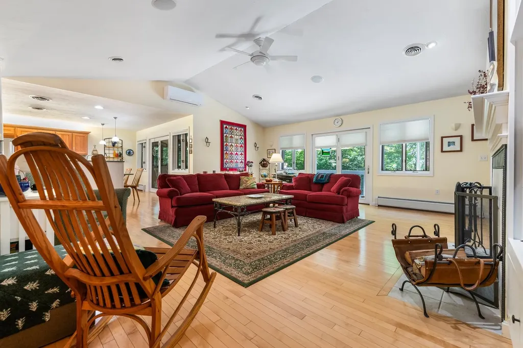 8 Sandy Brae Grantham NH 03753