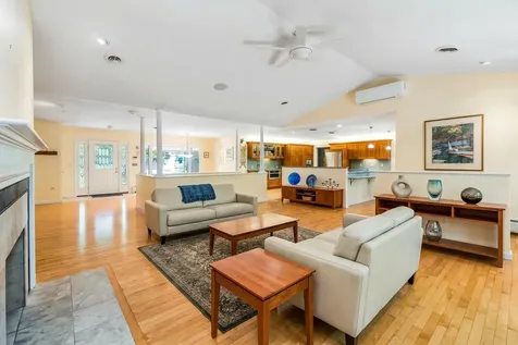 8 Sandy Brae Grantham NH 03753