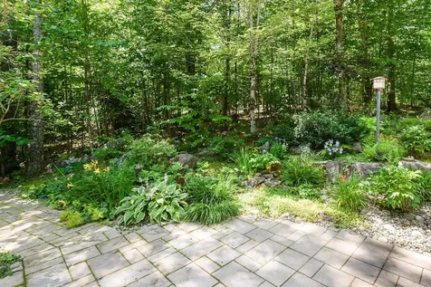 8 Sandy Brae Grantham NH 03753