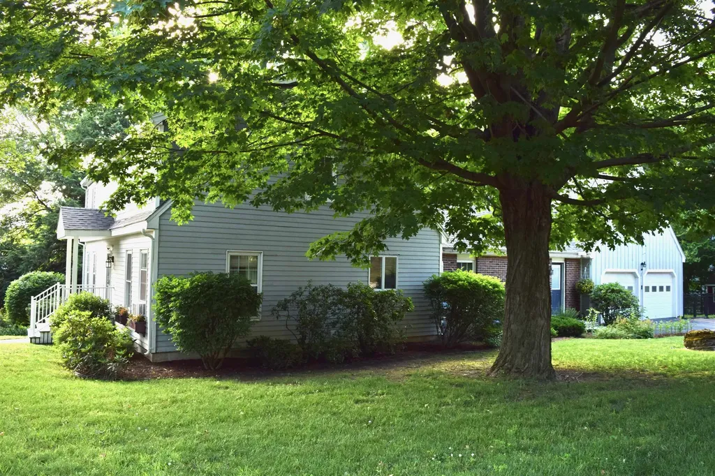 1 Quail Run South Burlington VT 05403