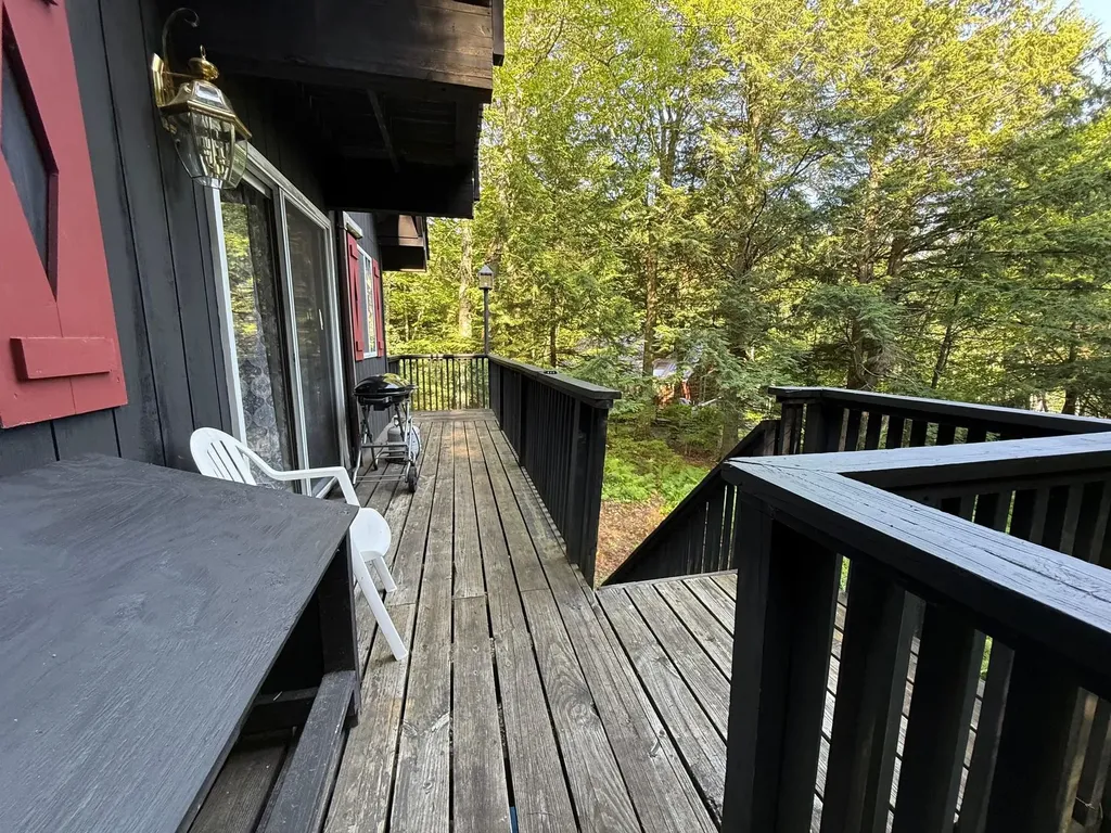 33 Aspen Lane Winhall VT 05340