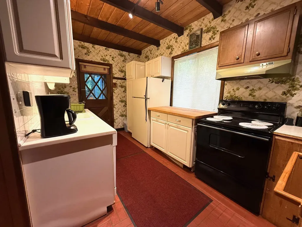 33 Aspen Lane Winhall VT 05340