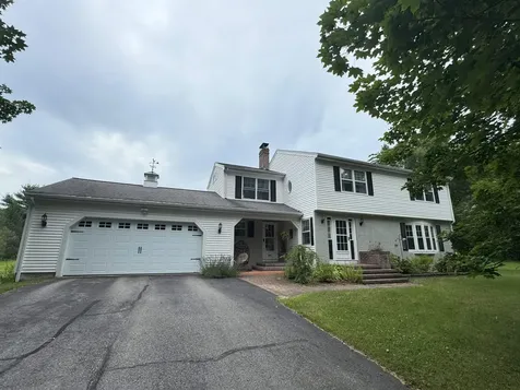 86 Chamberlain Street Rochester NH 03867