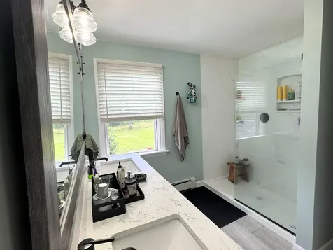 86 Chamberlain Street Rochester NH 03867