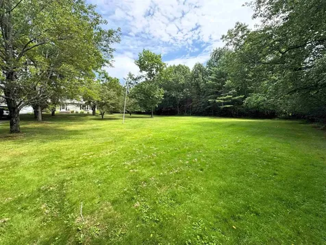 86 Chamberlain Street Rochester NH 03867