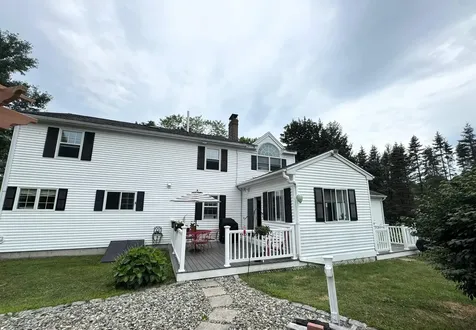 86 Chamberlain Street Rochester NH 03867
