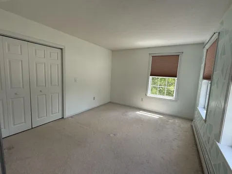 6 Ida Lane Raymond NH 03077