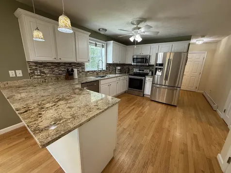 6 Ida Lane Raymond NH 03077