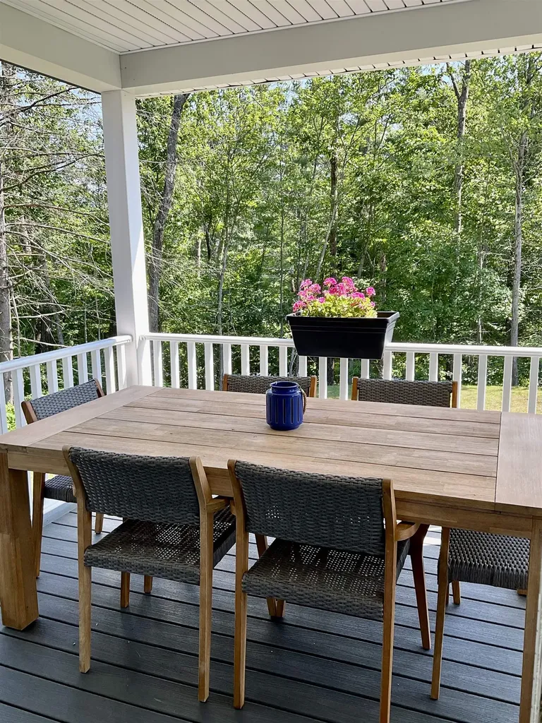 2318 West Side Road Conway NH 03860