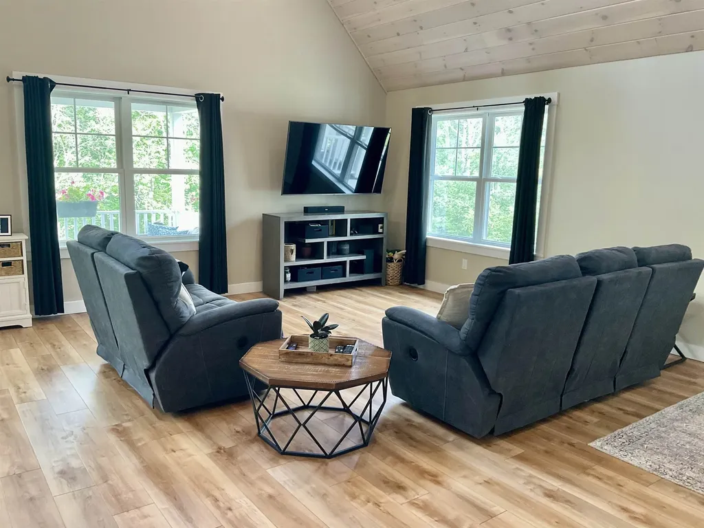 2318 West Side Road Conway NH 03860