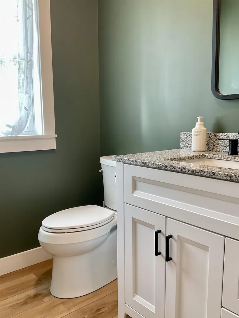 2318 West Side Road Conway NH 03860